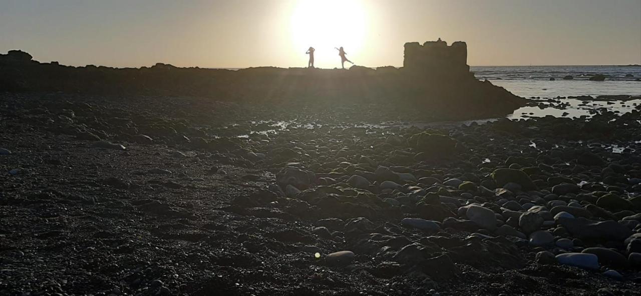 Beach Apartment with Pool 2