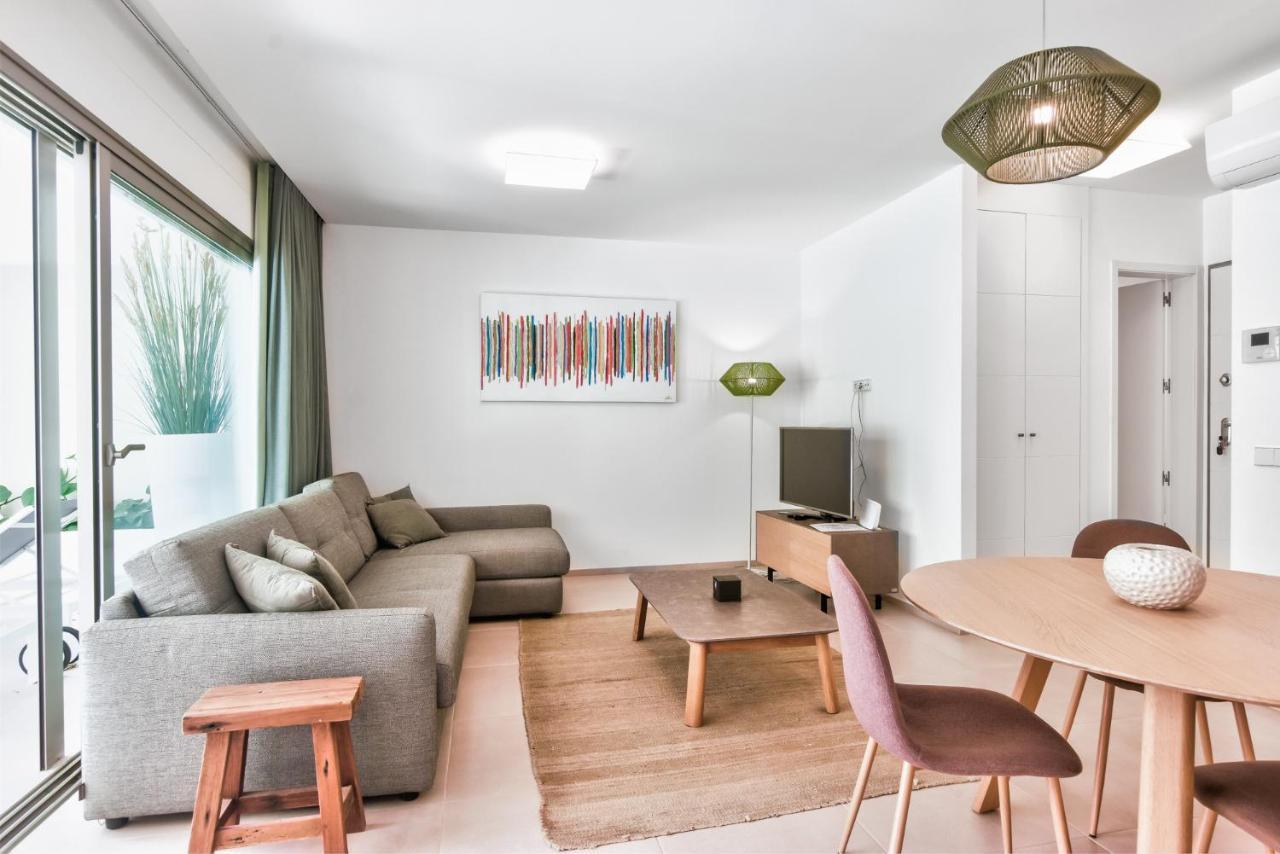 Tahona 02 Pool View 1b