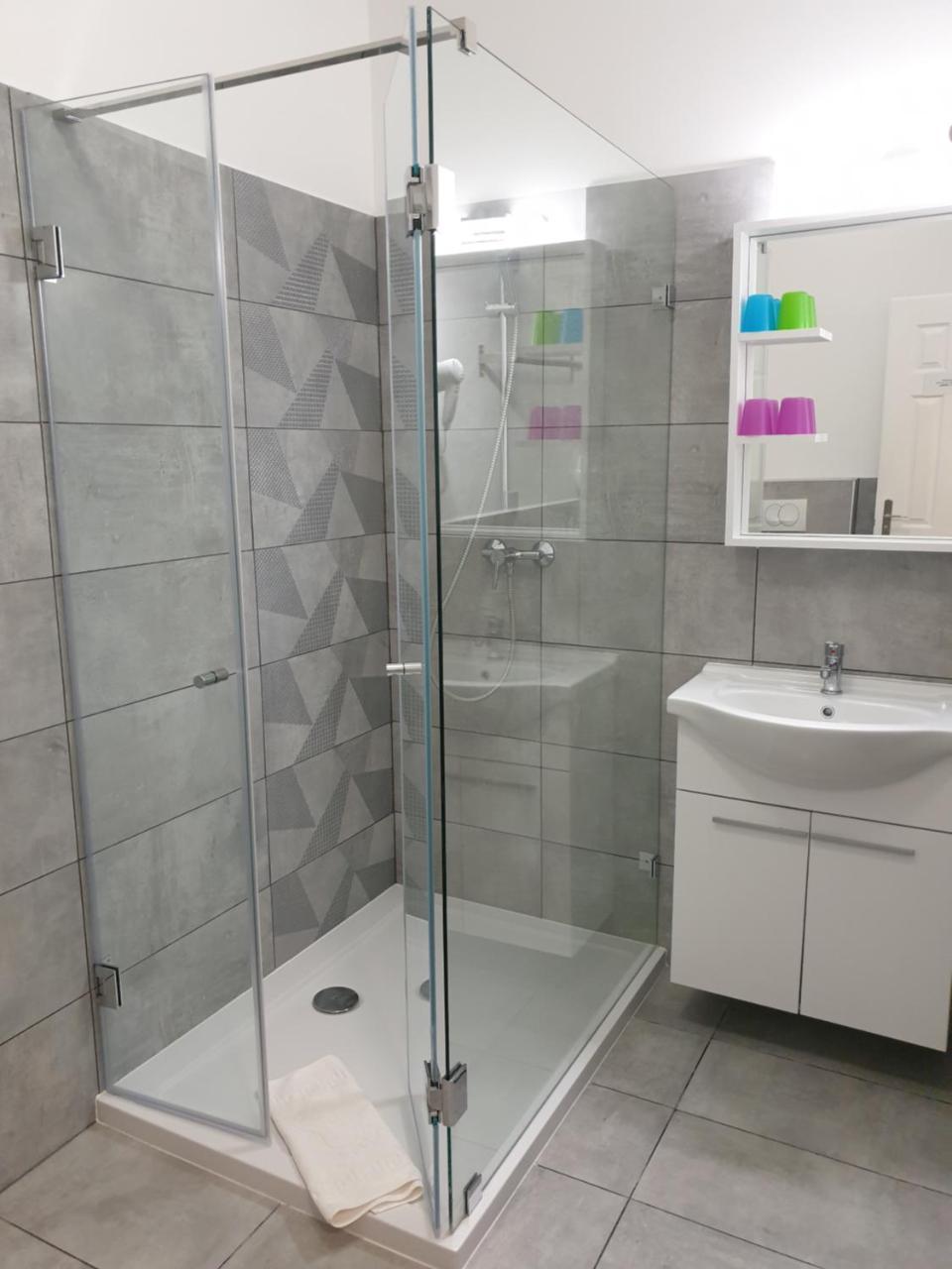 Amber Terrace Studio 2