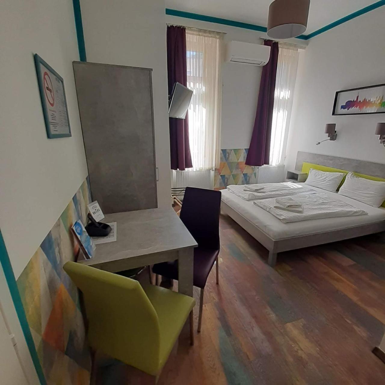 Amber Terrace Studio 1