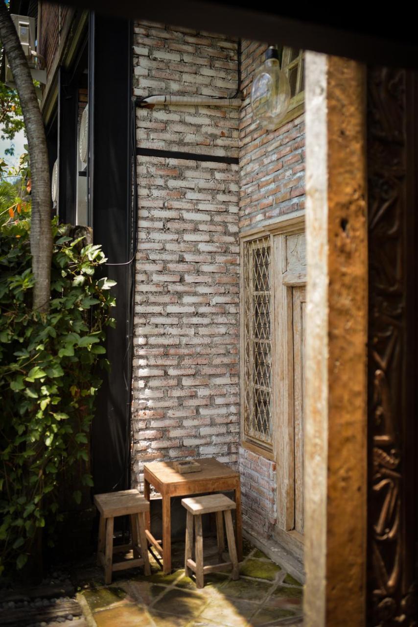 Taman Nauli Bed & Breakfast 2