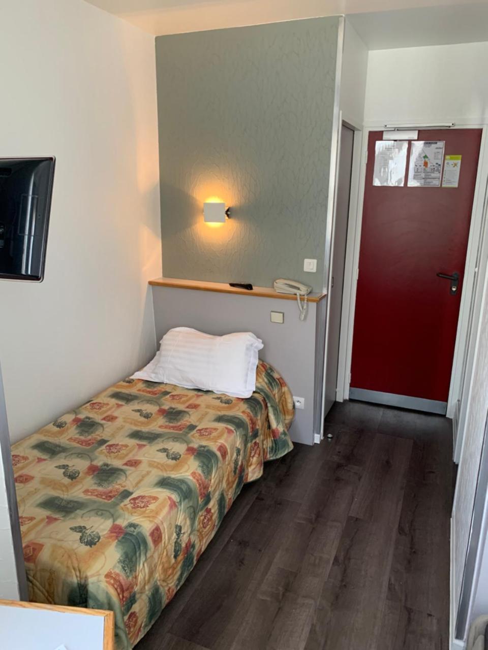 Picardy (Adults only) 2