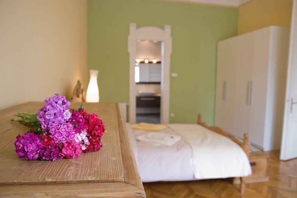 Opera Theater Apartment