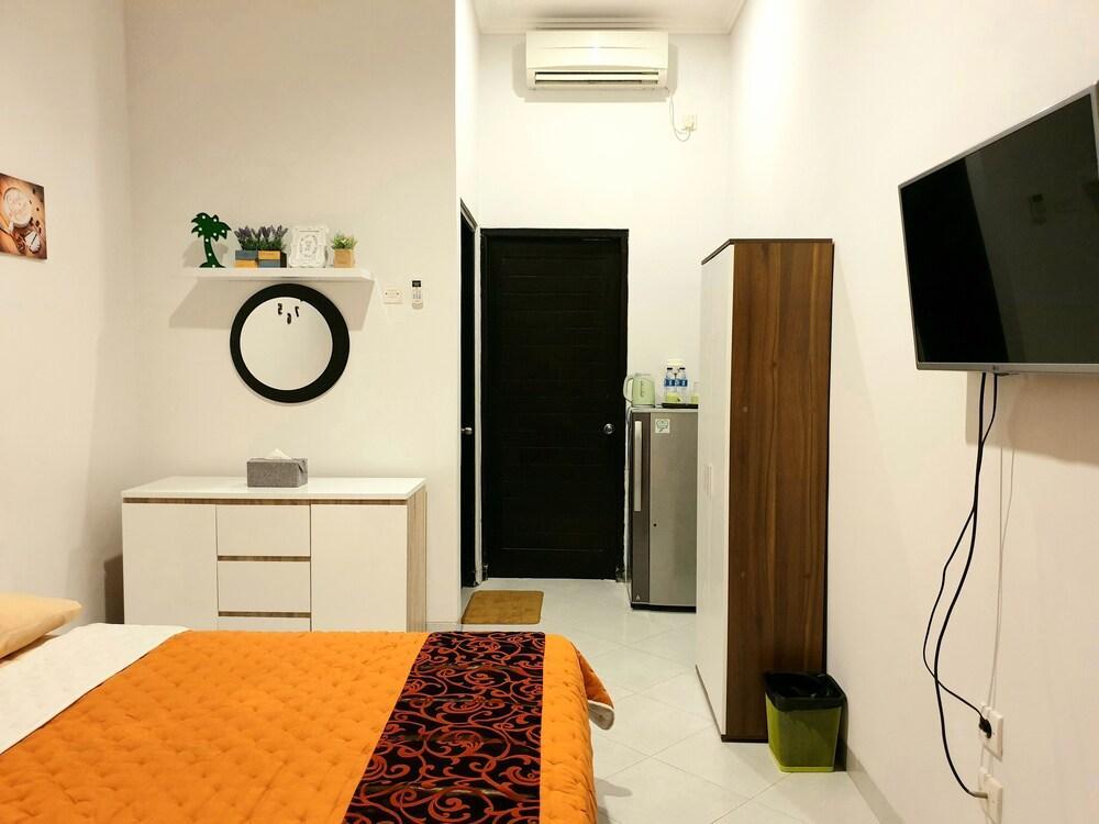 Comfy Room in Piliau Residence 2