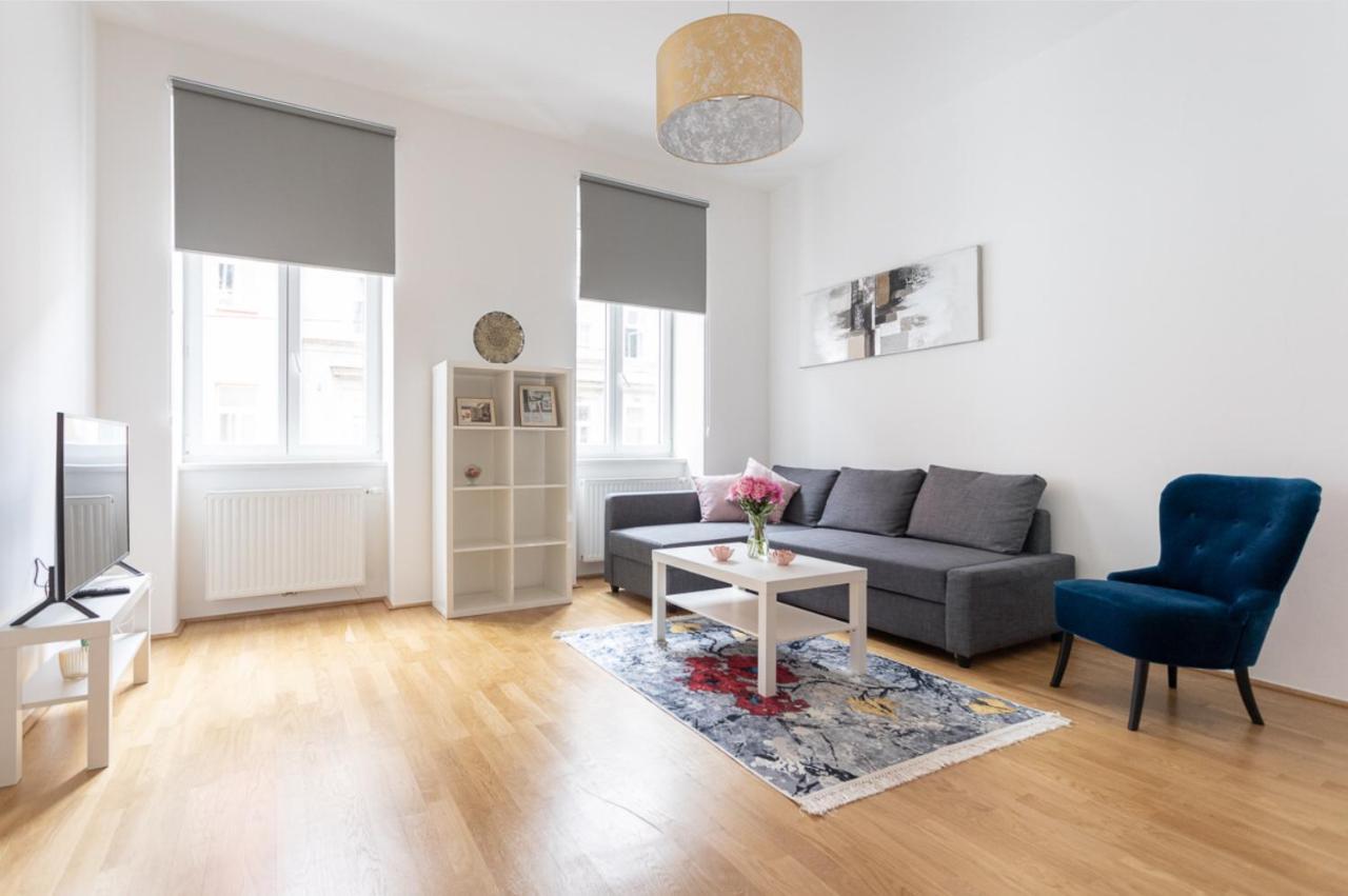 Charming Flat & Balcony Near Centralstation Apt 5 1