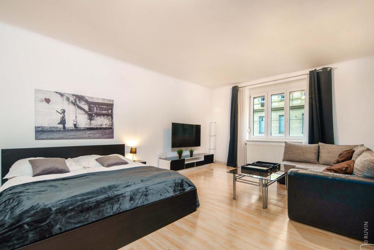 Balcony Apartment, 1 Min To U1 Reumannplatz 1