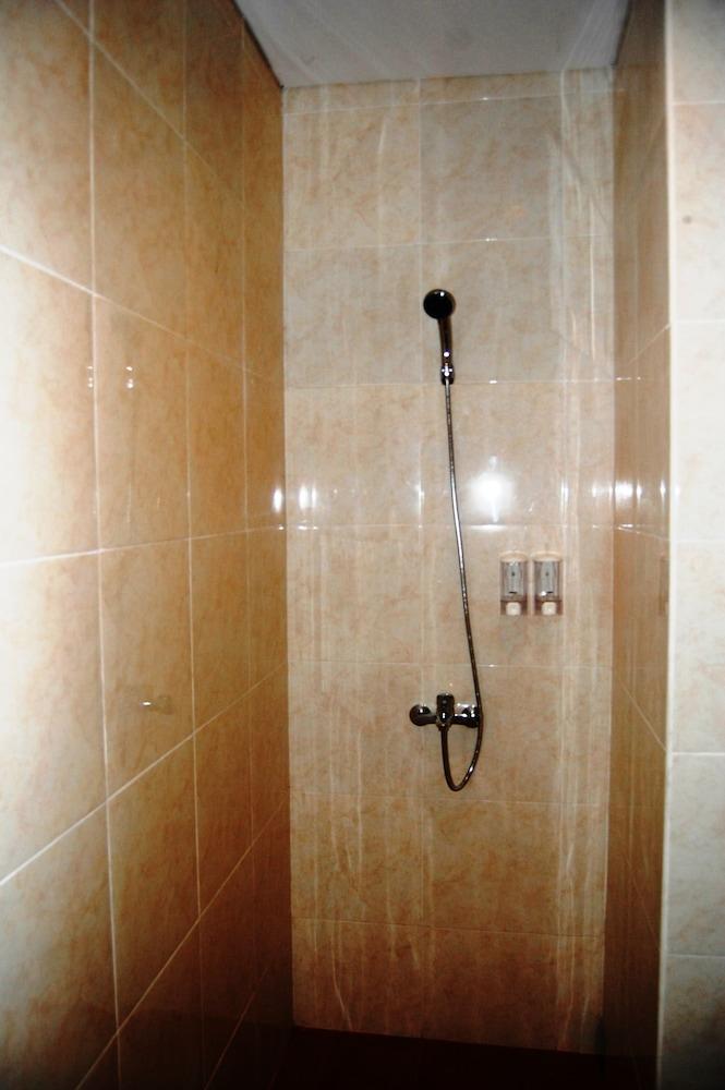 Grandpa Guest House 1