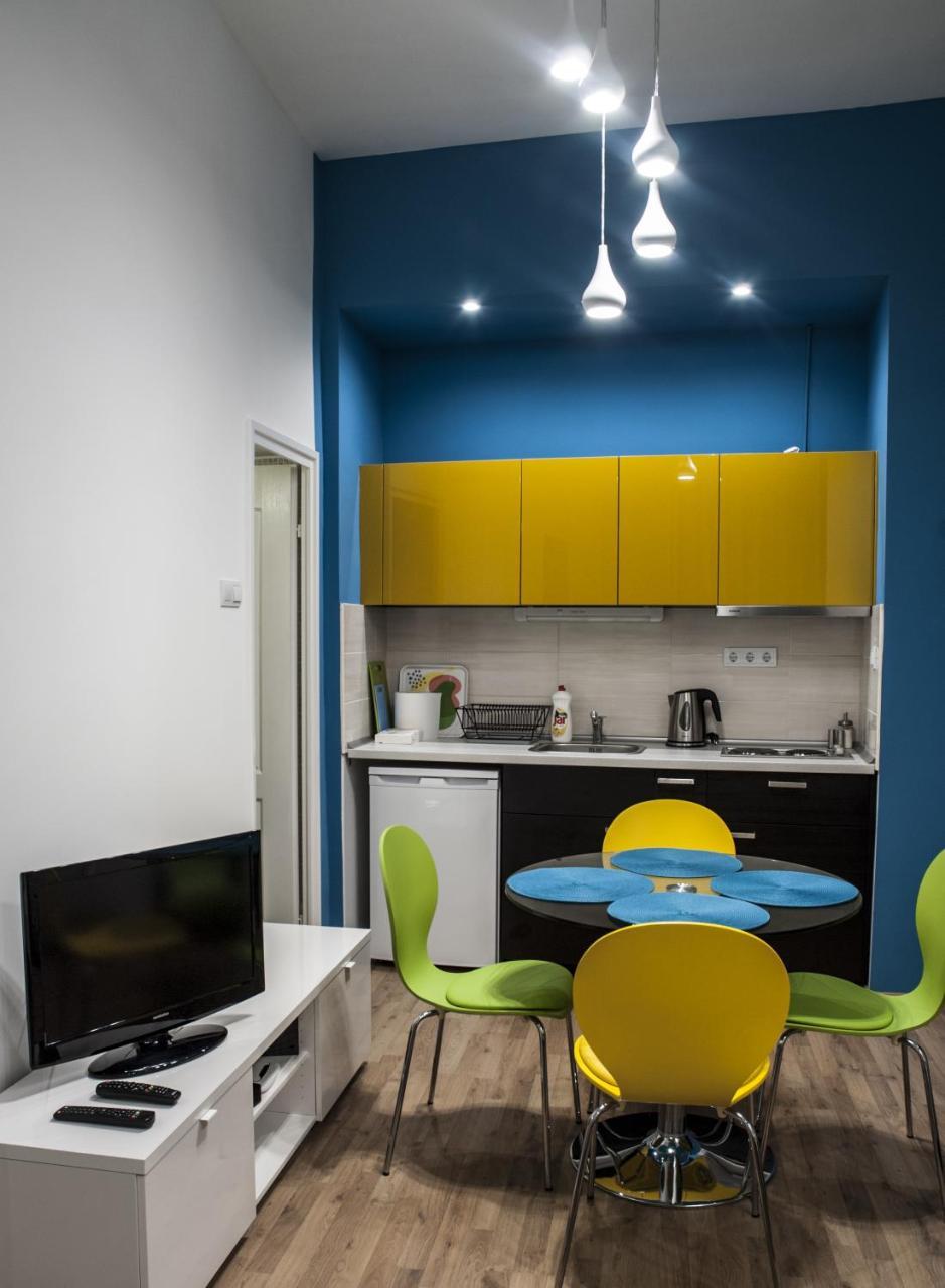 Blue Home in the Heart of Budapest (Adults Only) 1