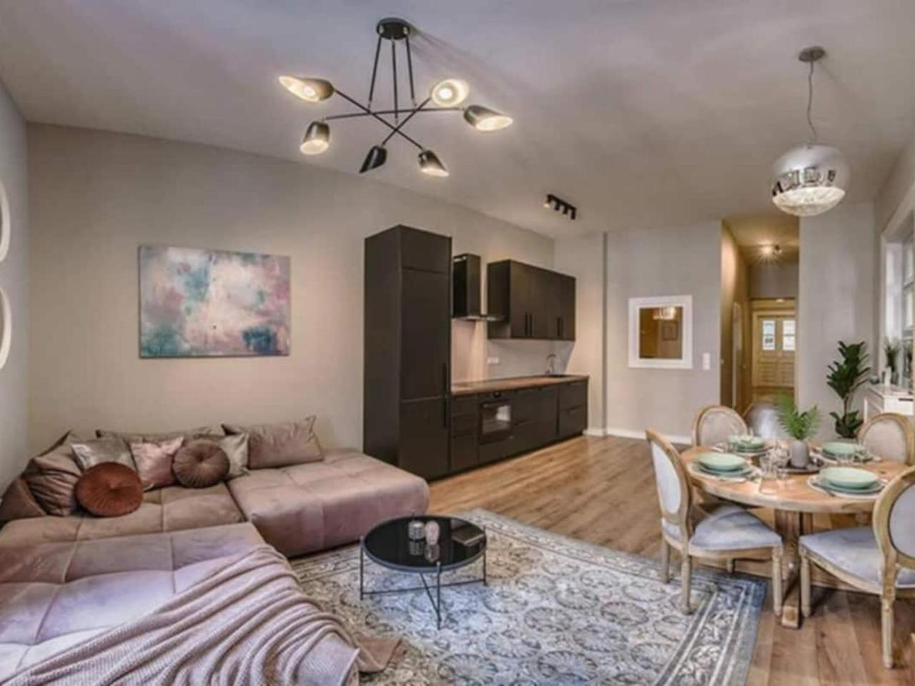 Budapest True Gem Downtown Next To Synagogue And Gozsdu Garden Area