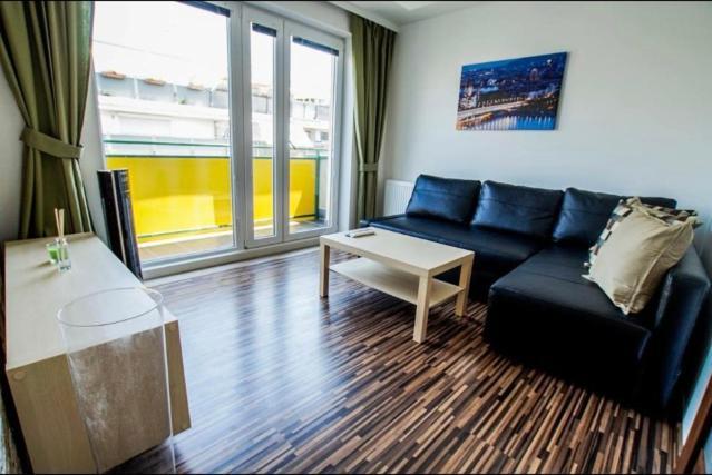 Am-Residence No. 19 2