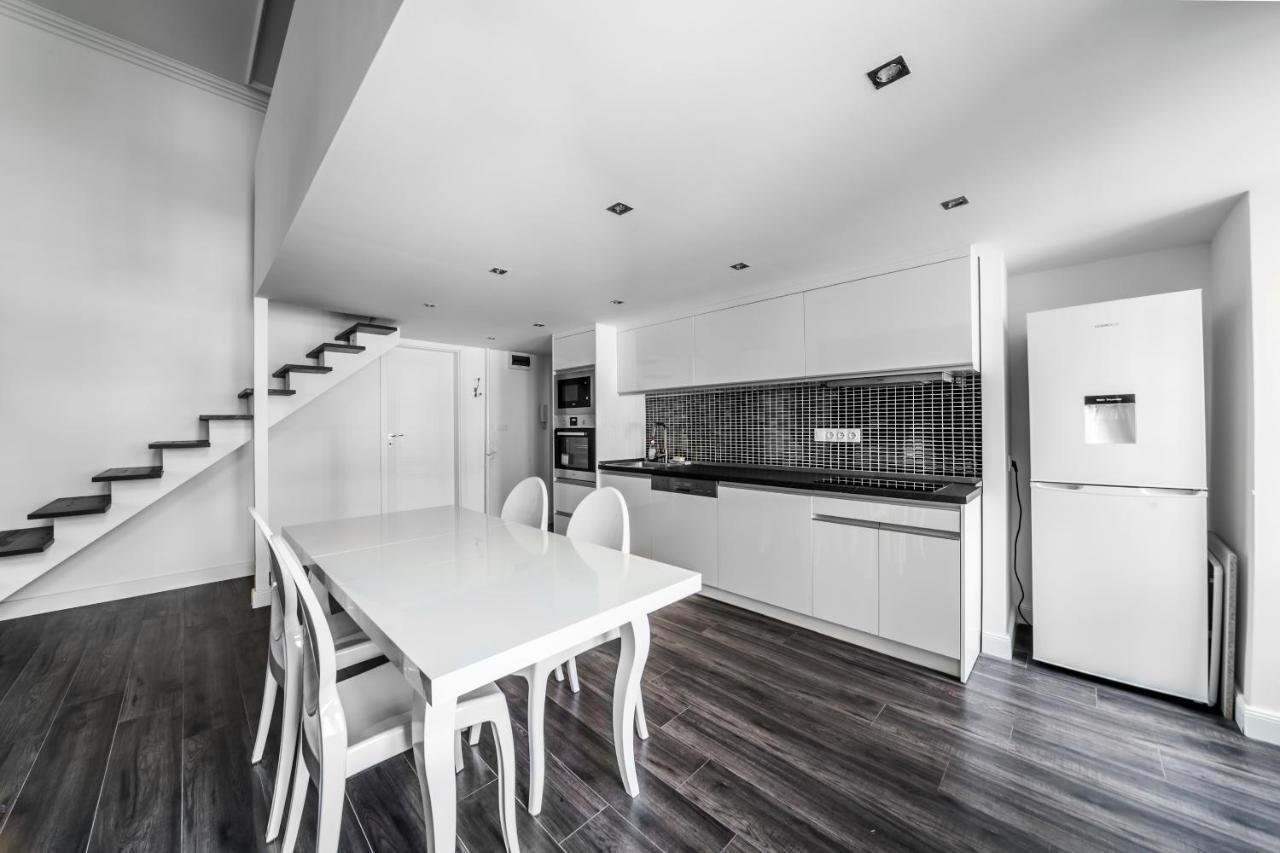 Kiraly 28-1 Entire Aircon Center Apartment 1