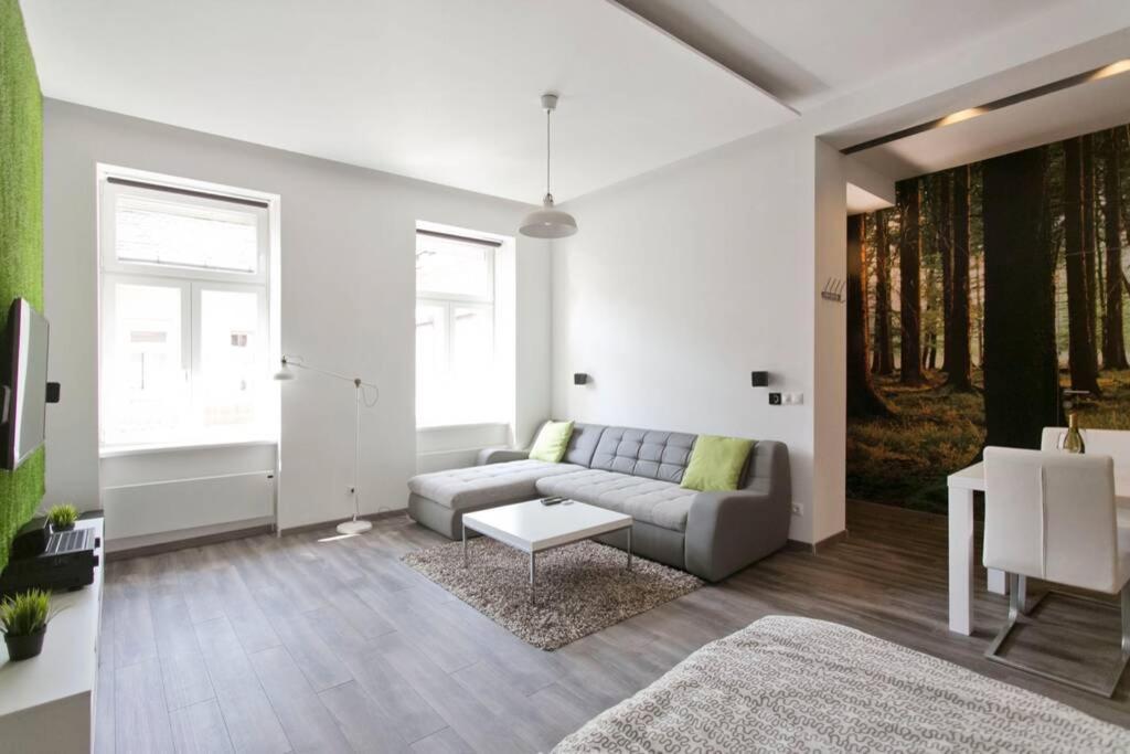 City Forest Apartment 1