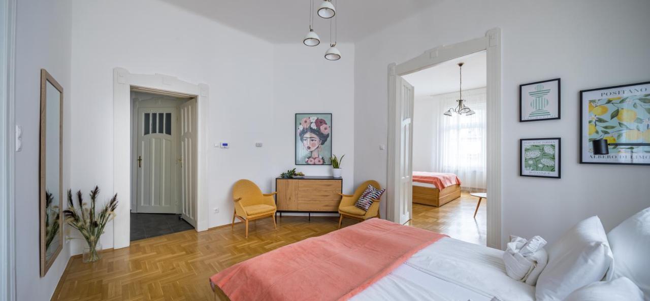 Captain Buda Apartment 2