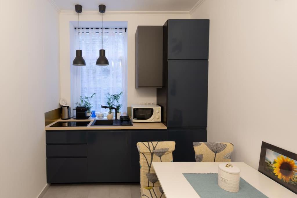 Quiet Rooms in the Bustling City Center 1