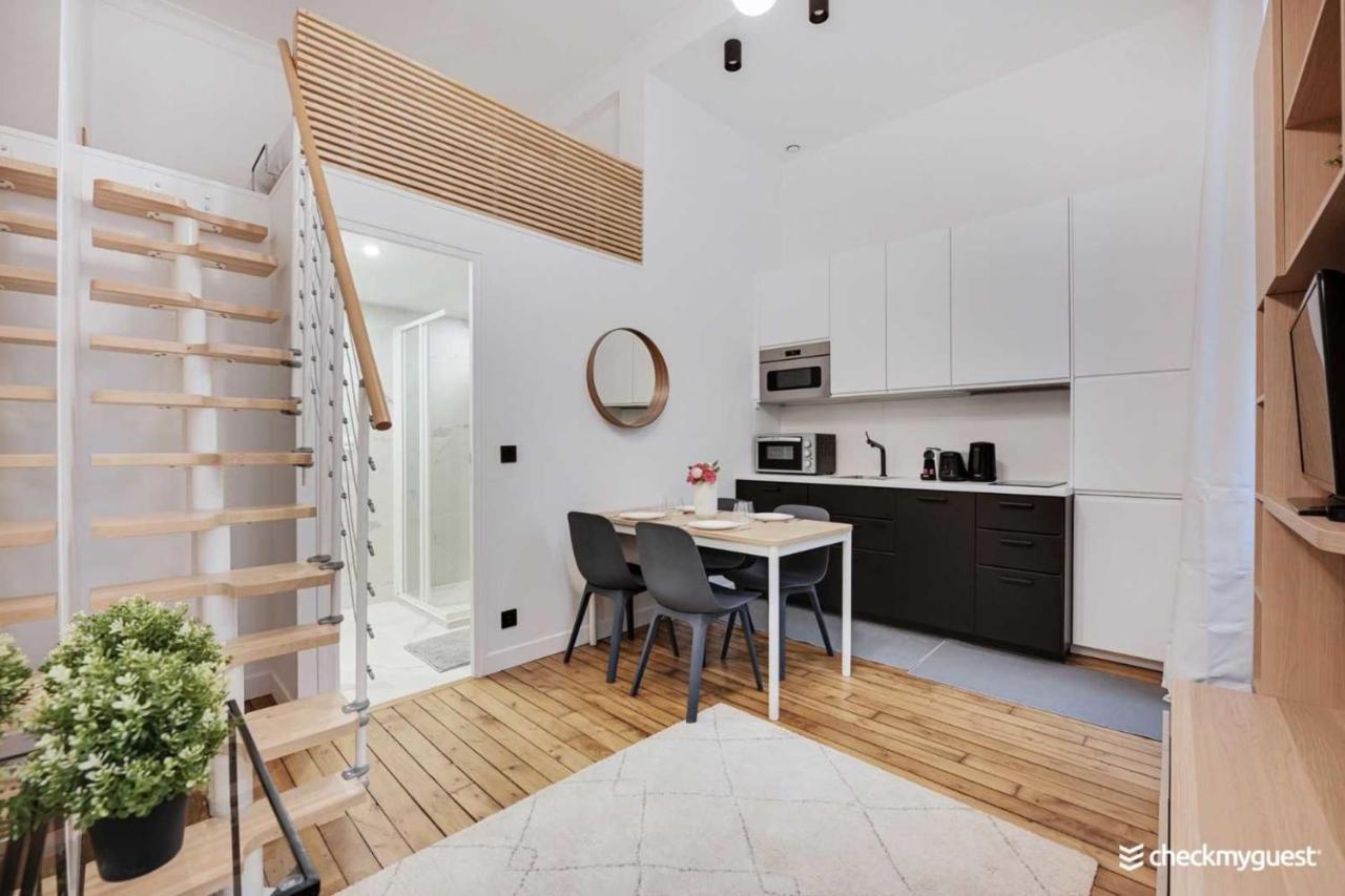 Cmg - Champs de Mars- Saint Germain - Bon Marche 2