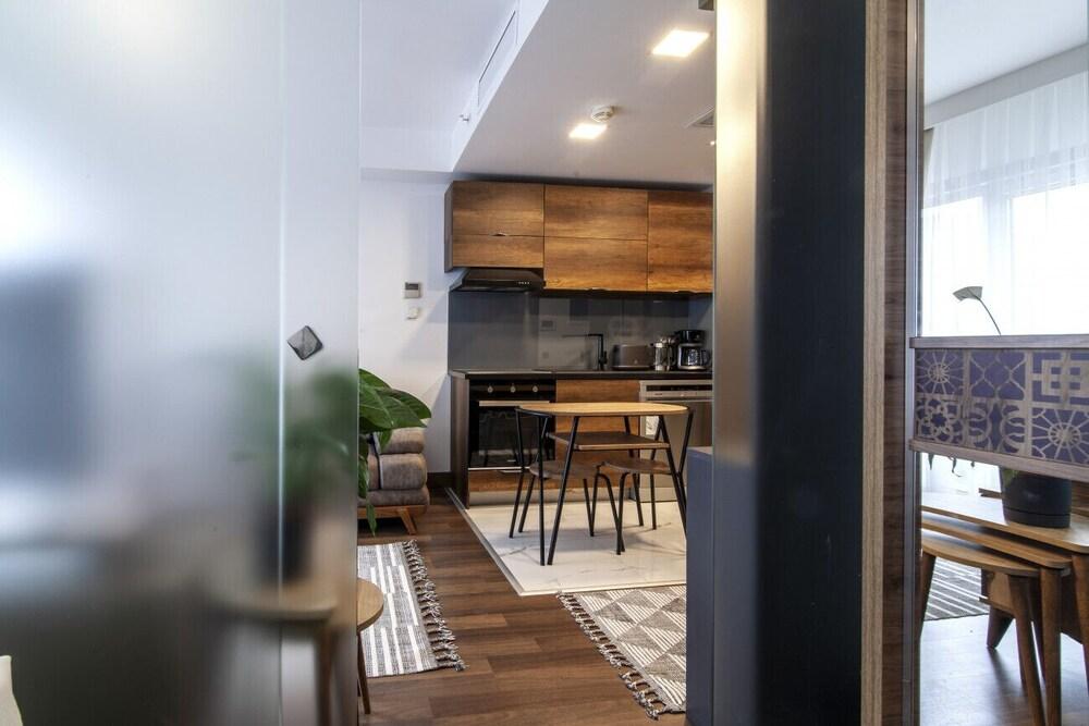 Residence Flat with Excellent Location in Sisli 2