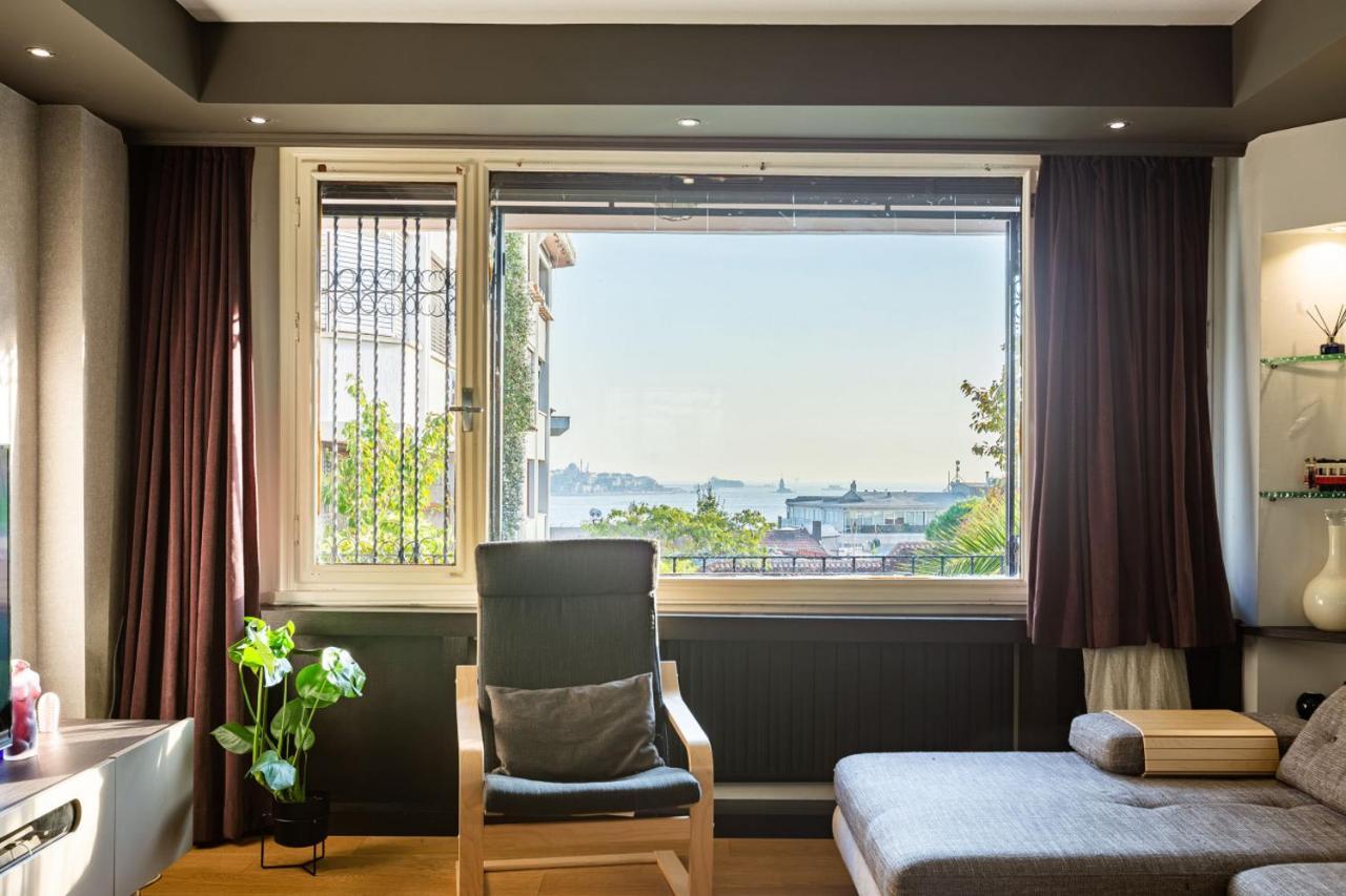 Flat with Fascinating Bosphorus View in Besiktas 2