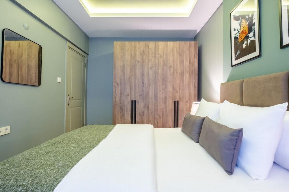 Missafir Flat with Superb Location in Nisantasi 1