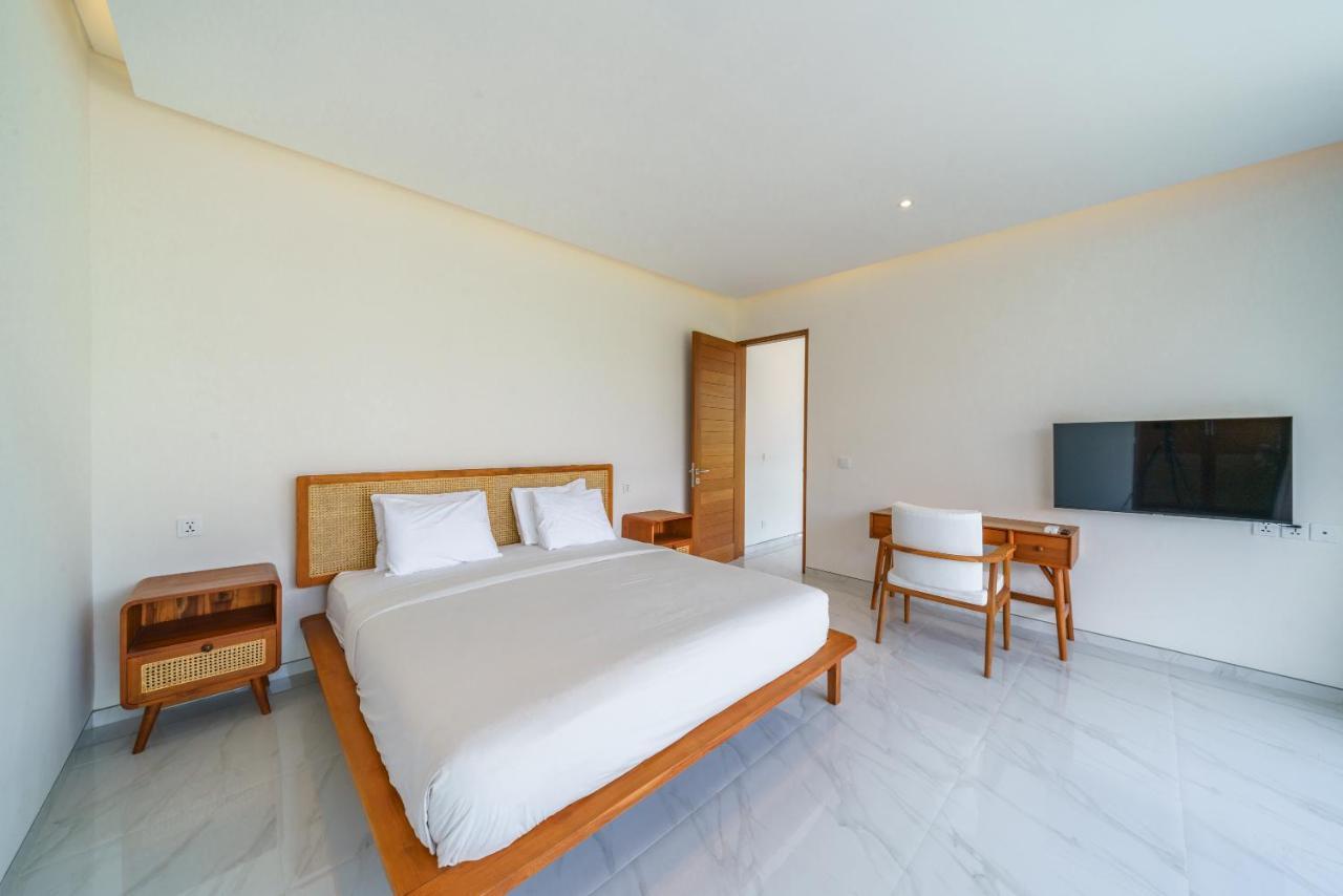 Villa Besso Padonan - Modern & Minimalist 2br Villa in Canggu! 2