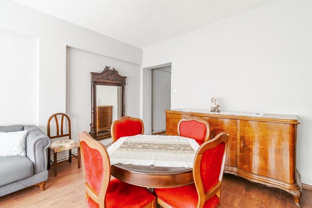 Centrally Located Flat in Sisli Nisantasi 1