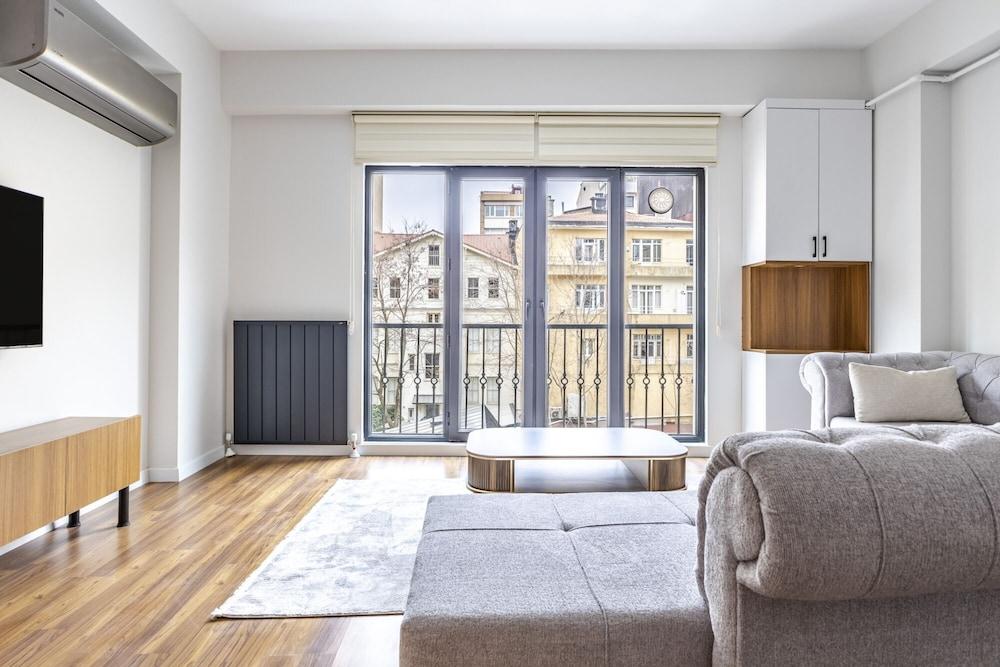 Comfy Flat in Sisli with Central Location 1