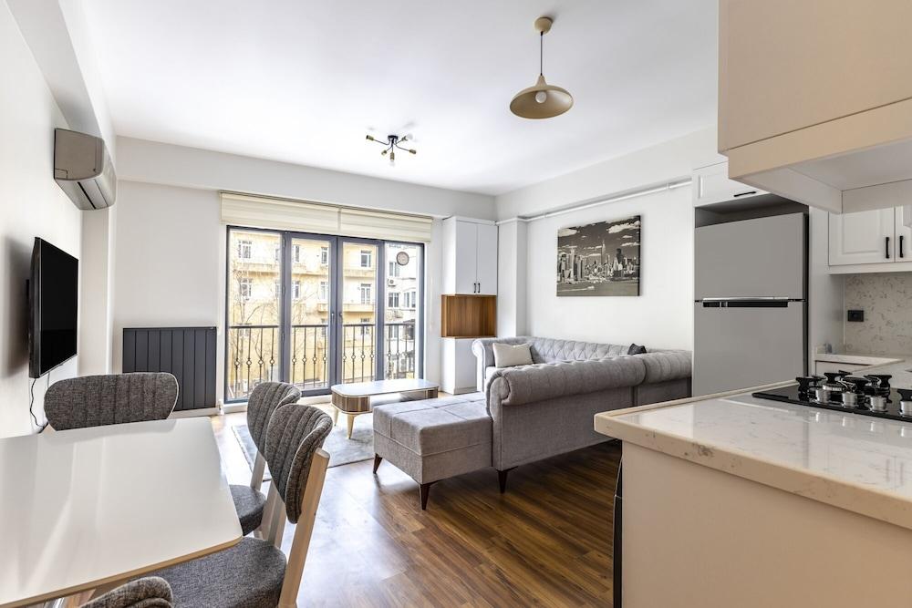 Comfy Flat in Sisli with Central Location 2