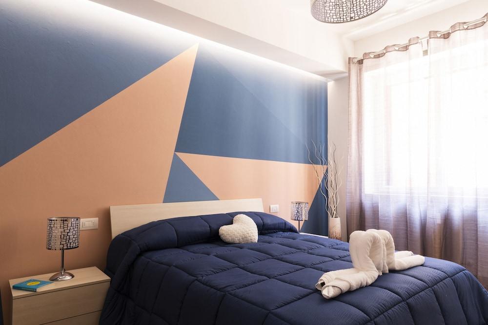 Blue House Prestige - Central Station 1