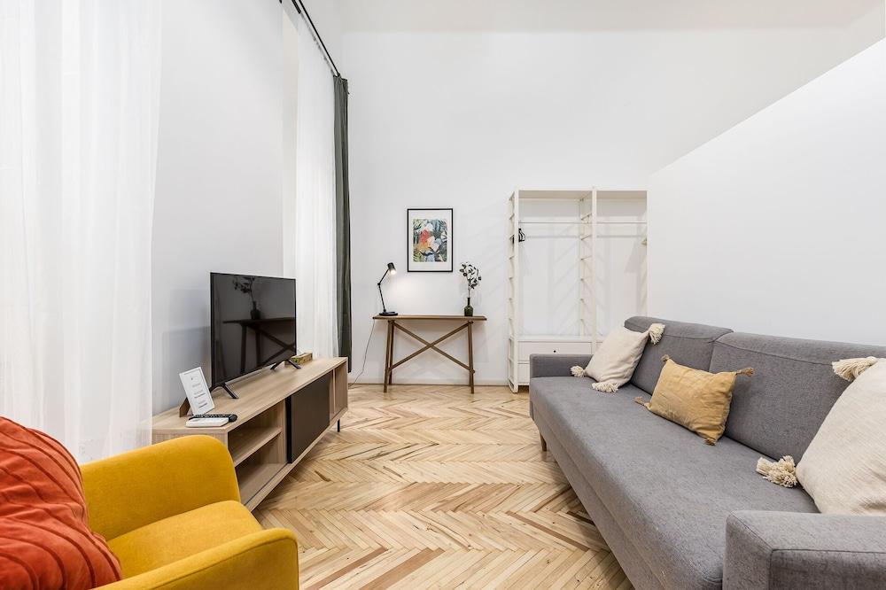 Venus Apartments - King Street IV 1