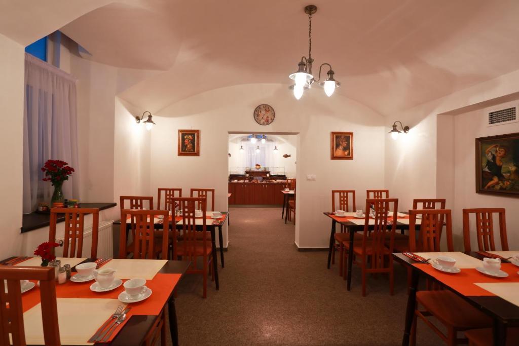 Hotel U Svateho Jana 2