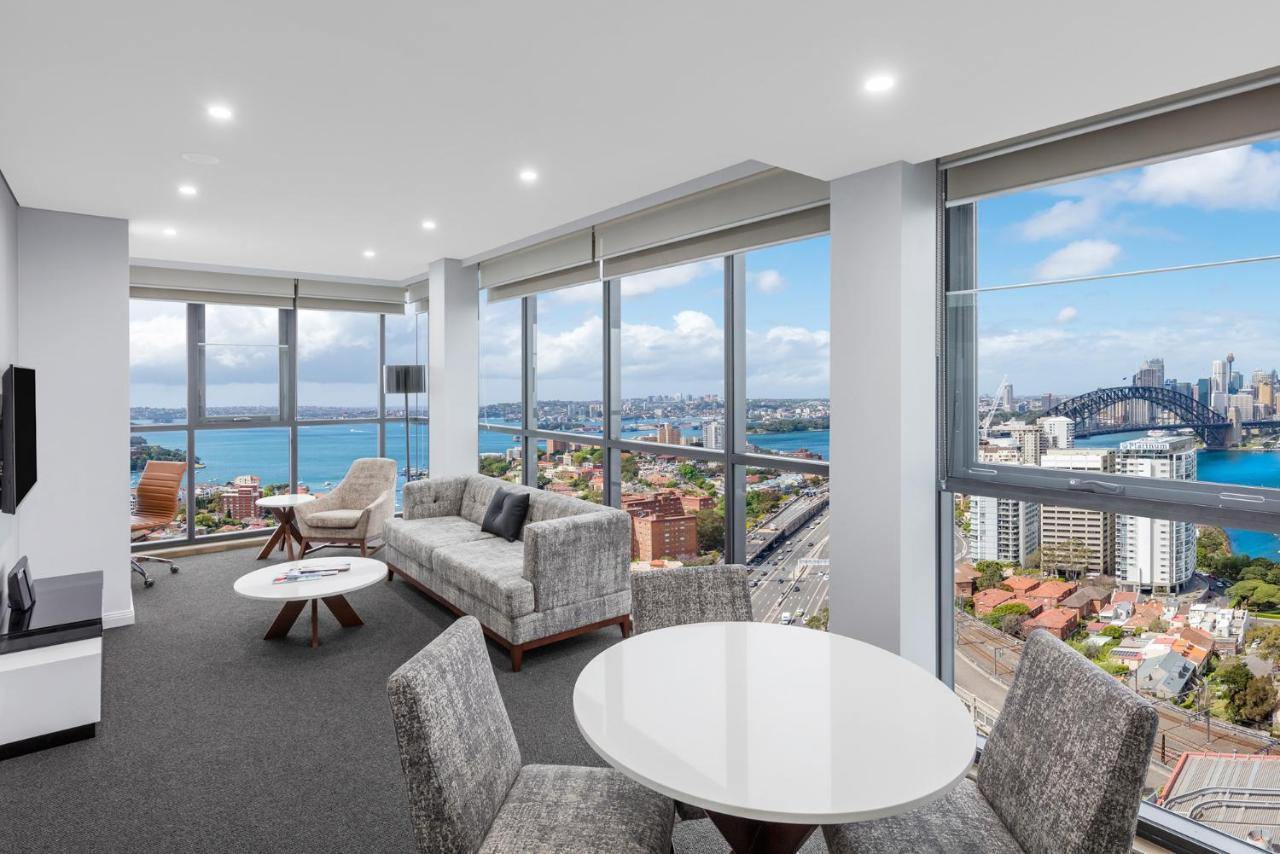 Meriton Suites North Sydney 1