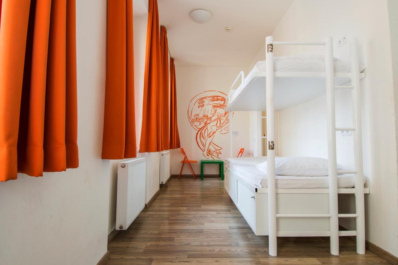 Safestay Prague Charles Bridge 1