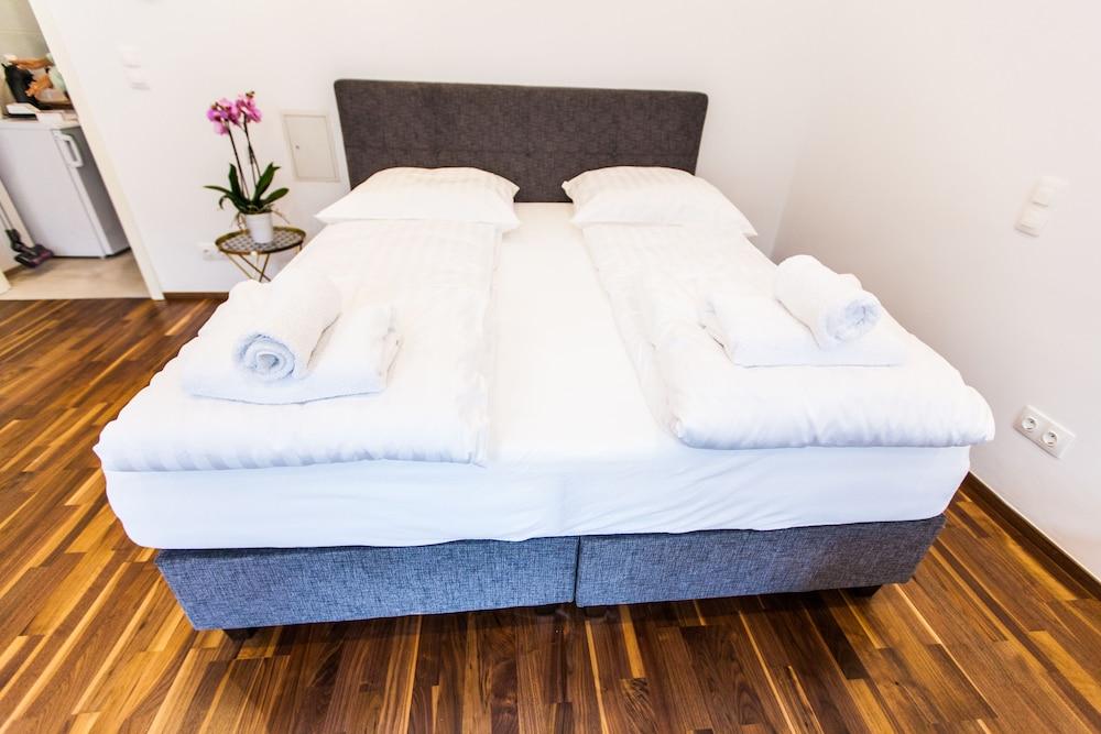 Cosy 2 Bedroom Apartment 1