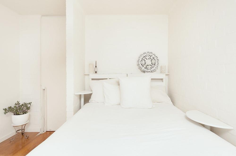 Stunning Sydney Harbour Views 1