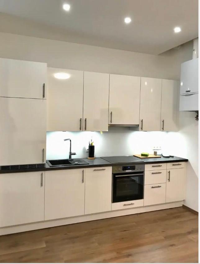 The Barts Apartments - Self Check-In 1