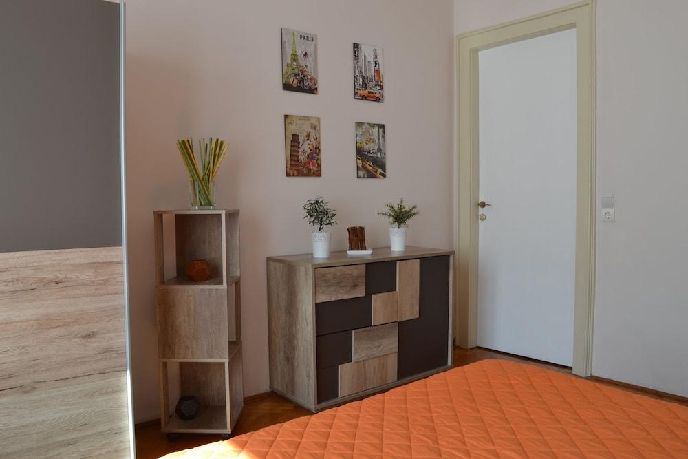 Paprika Apartment Grand 2