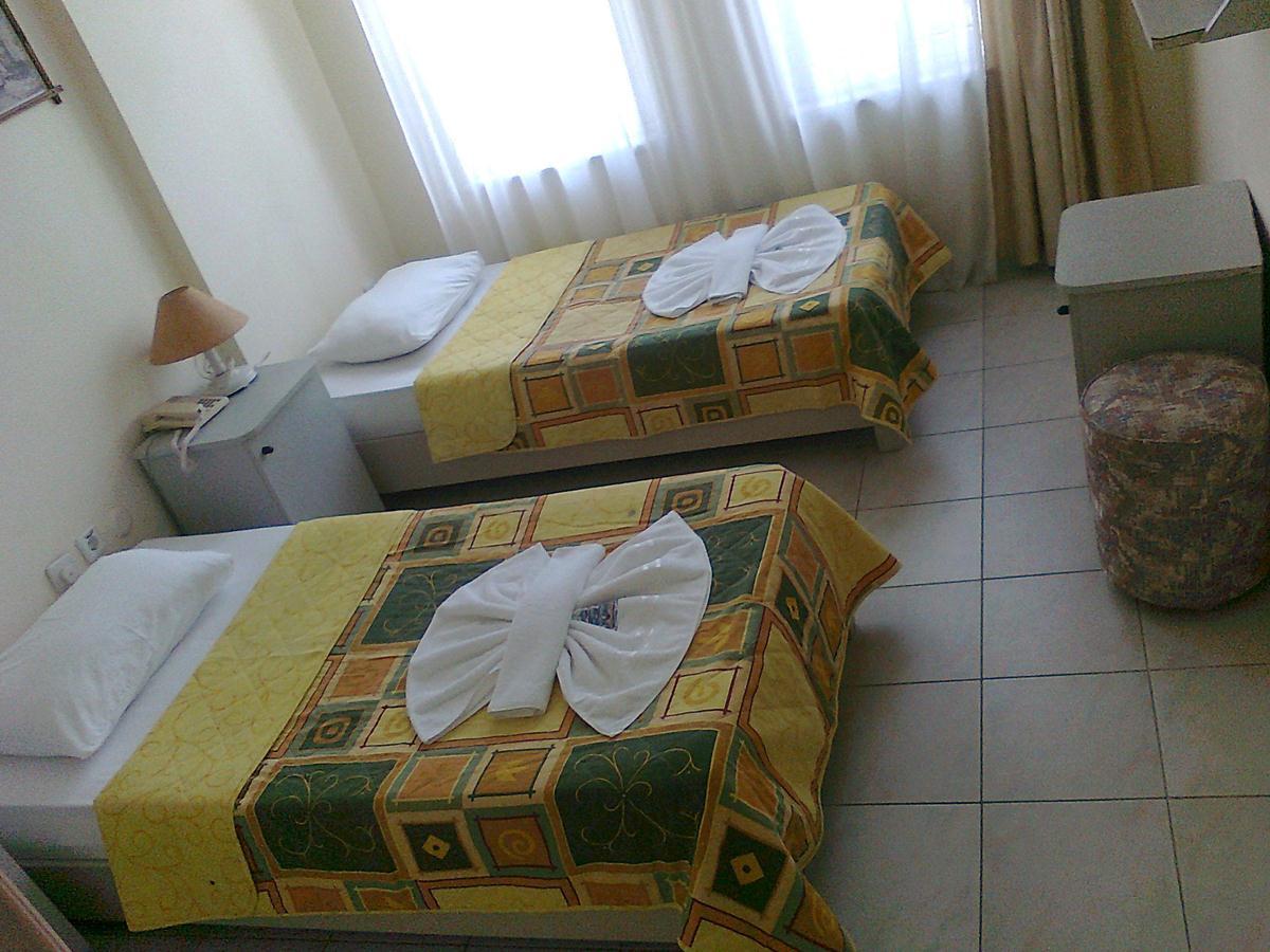 Club Aladdin Apartments 2