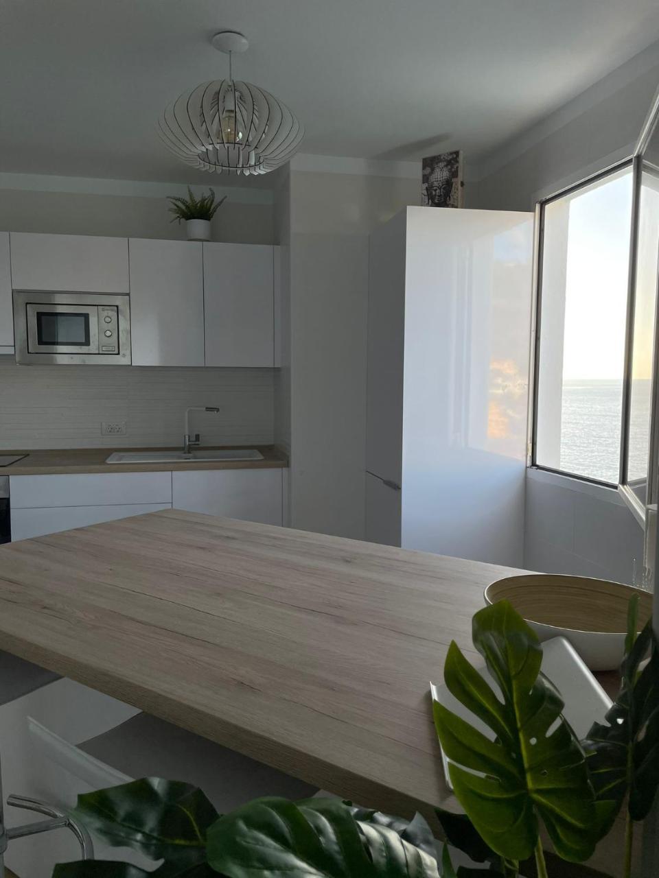 Apartment Inside the Wave II Studio 2