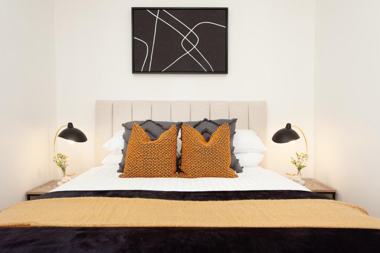 Perfect Located Comfy Studio with Balcony 1