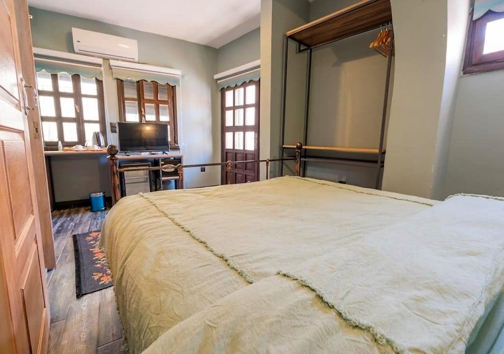 Liman Deluxe Boutique Hotel (Adults only) 2