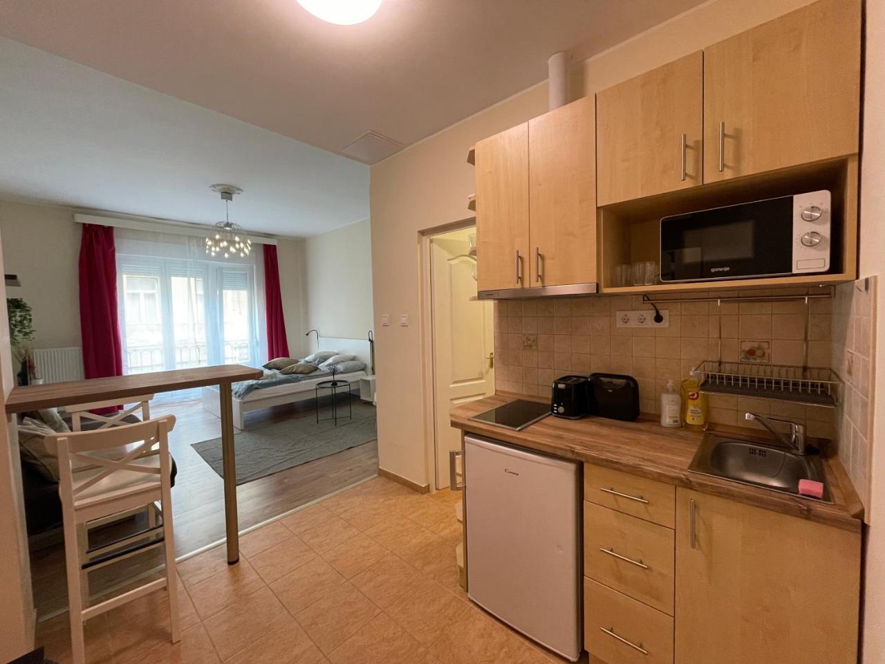 Little New York Central Apts 2