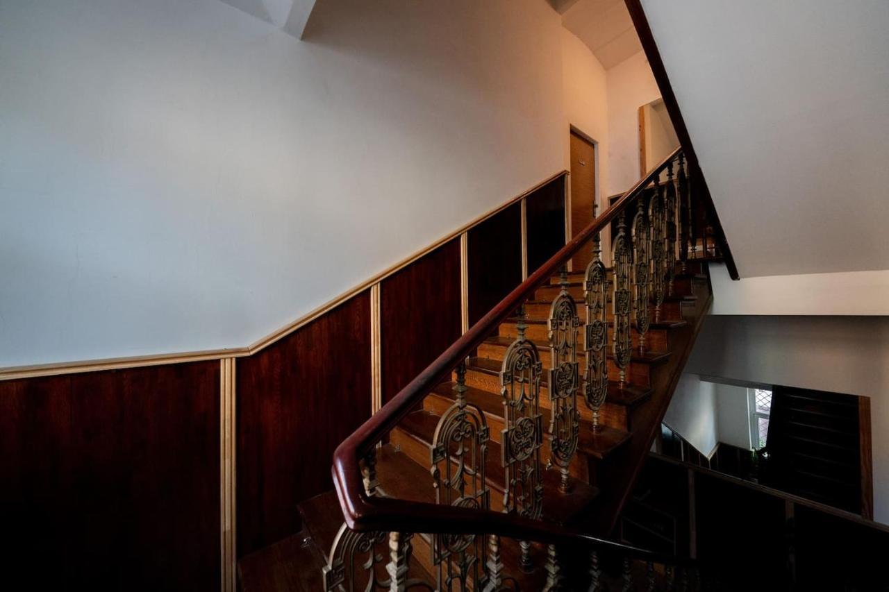 6 Bob's Apartments - 3 Bedrooms, King Size Beds 2