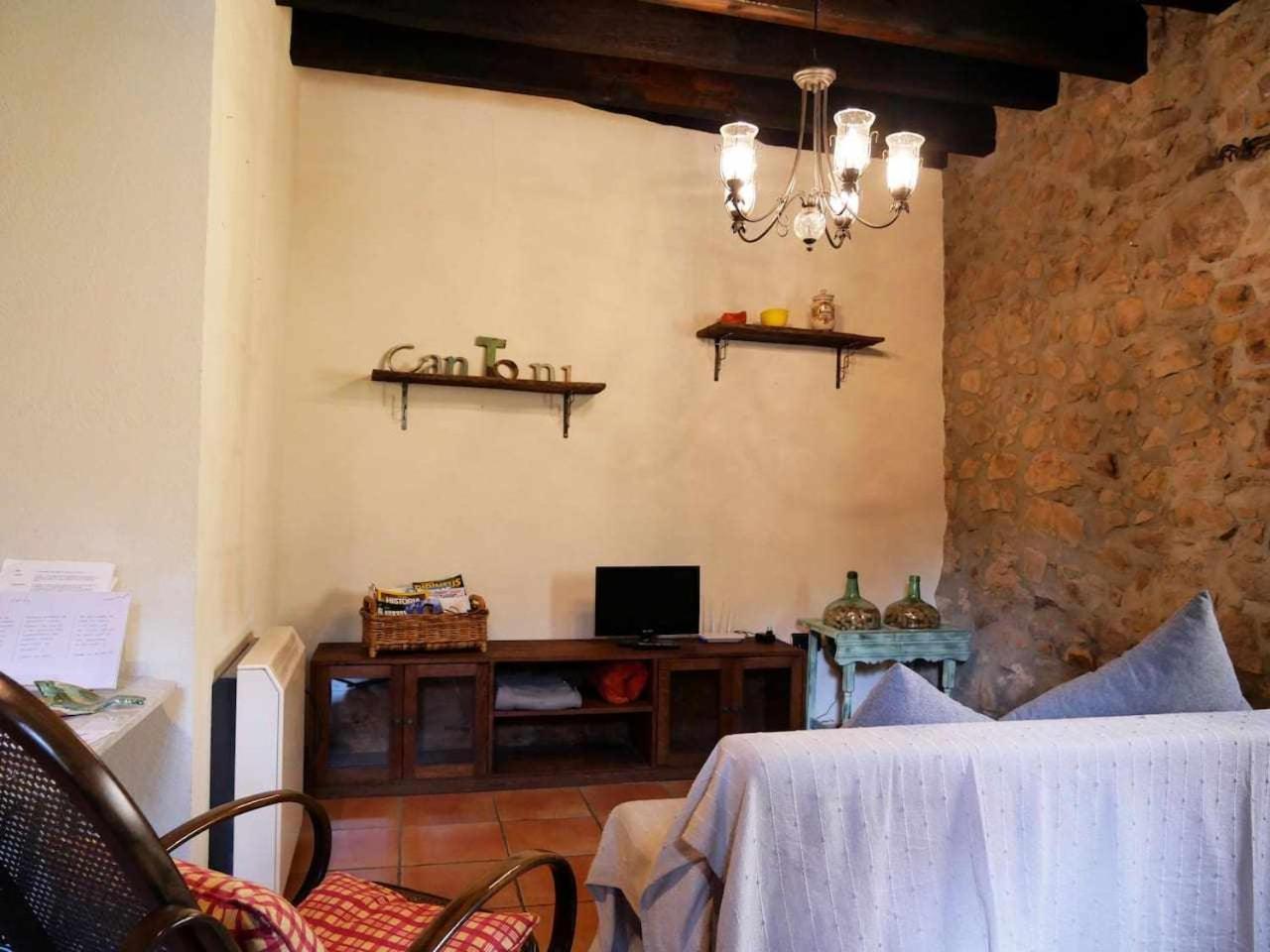 Can Toni Vell Espinelves 1