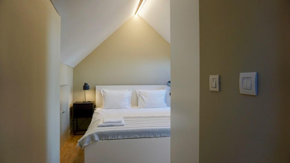 Unit 8 - Charming Loft Apt. Near Avenue Louise 1