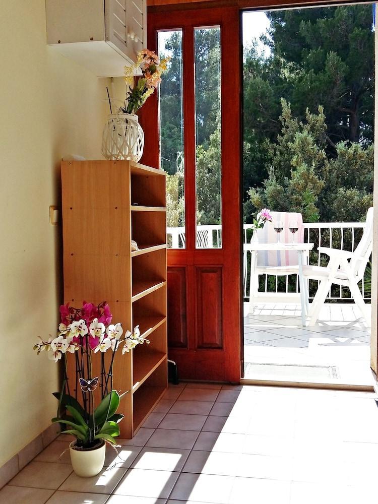 Apartments Karacic 1