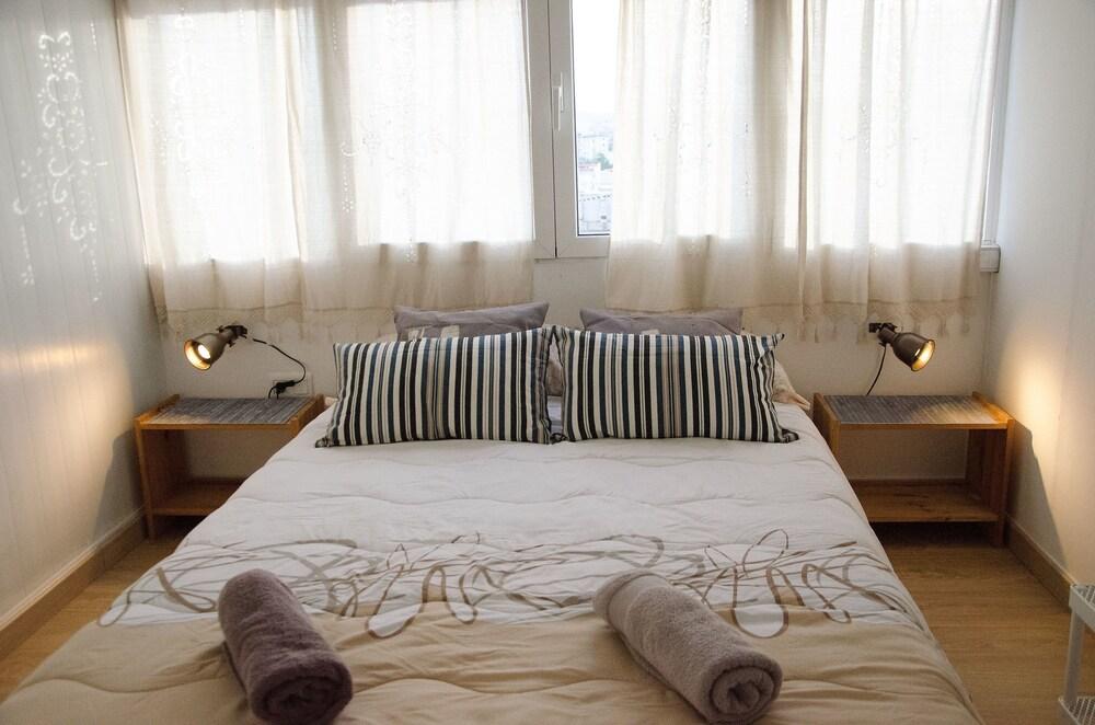 Oscar Apartments Sol 1