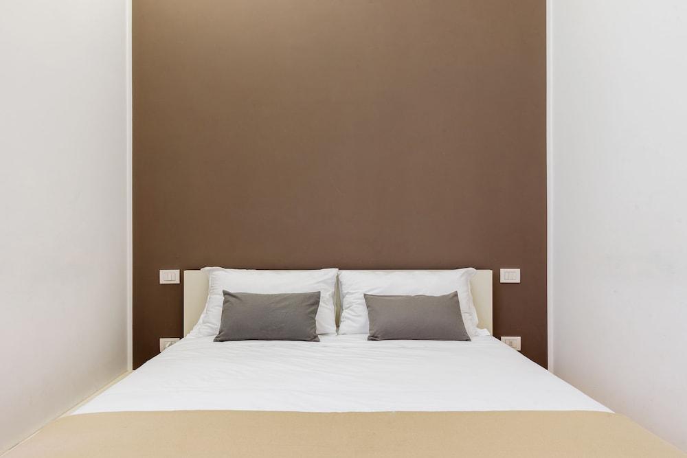 Home at Hotel Dateo Melloni 2