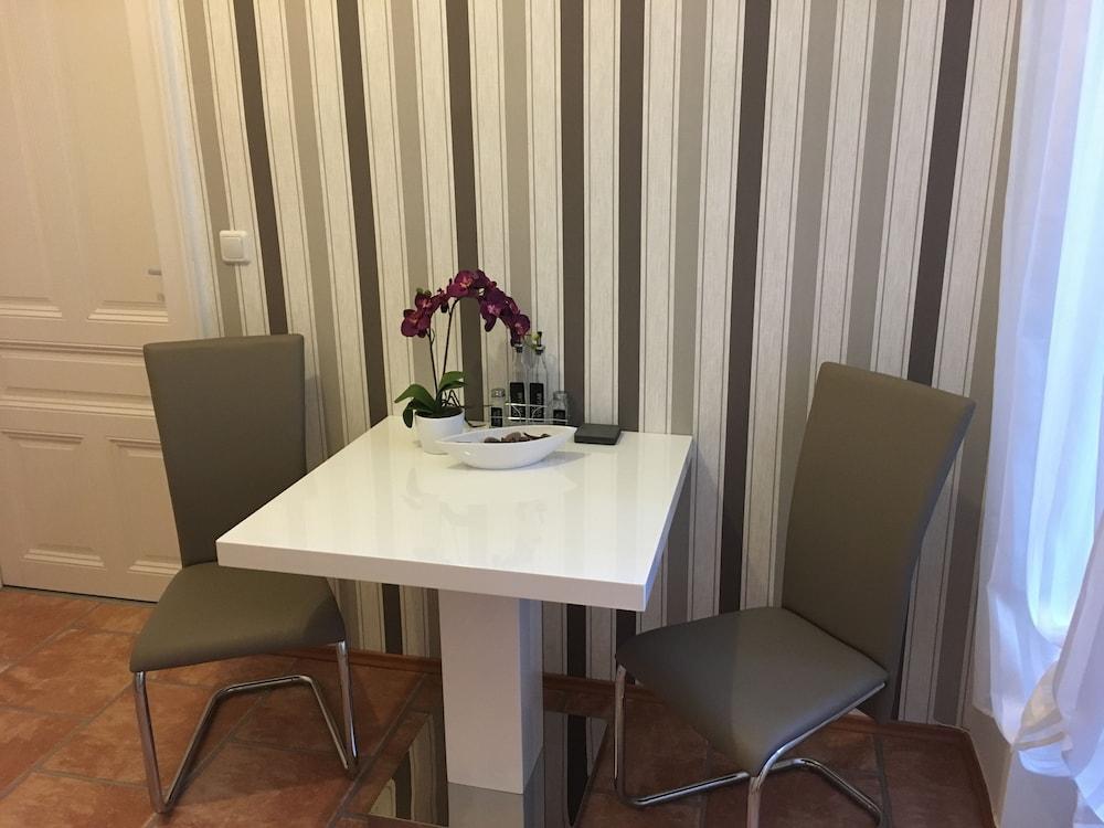 United Homes Apartments Vienna 2