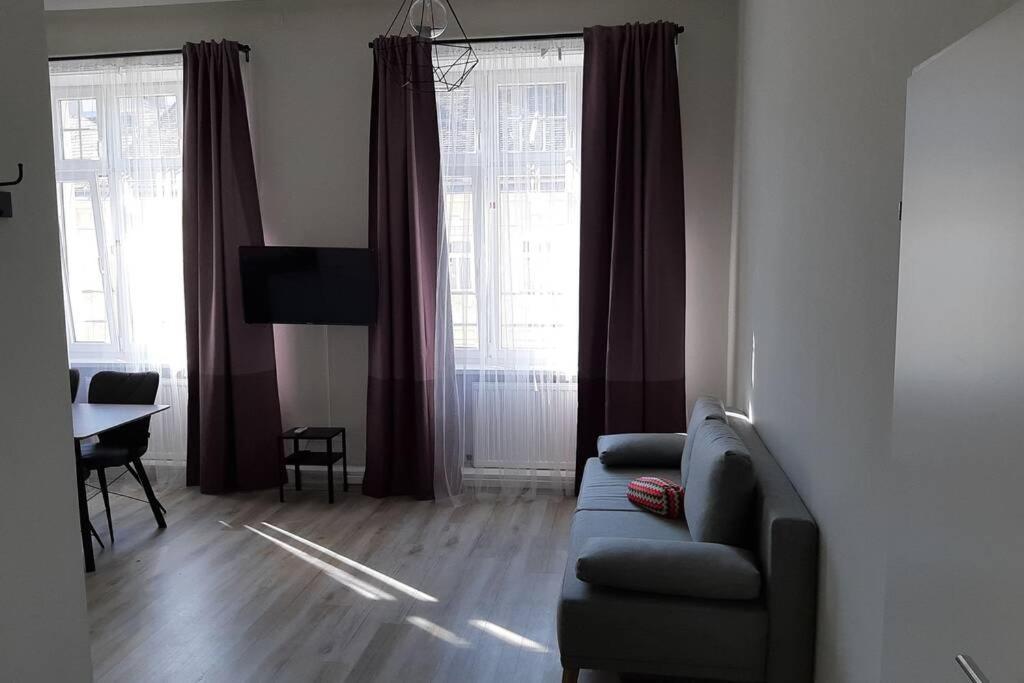 Brand New Charming Appartmet Near Augarten & City 2