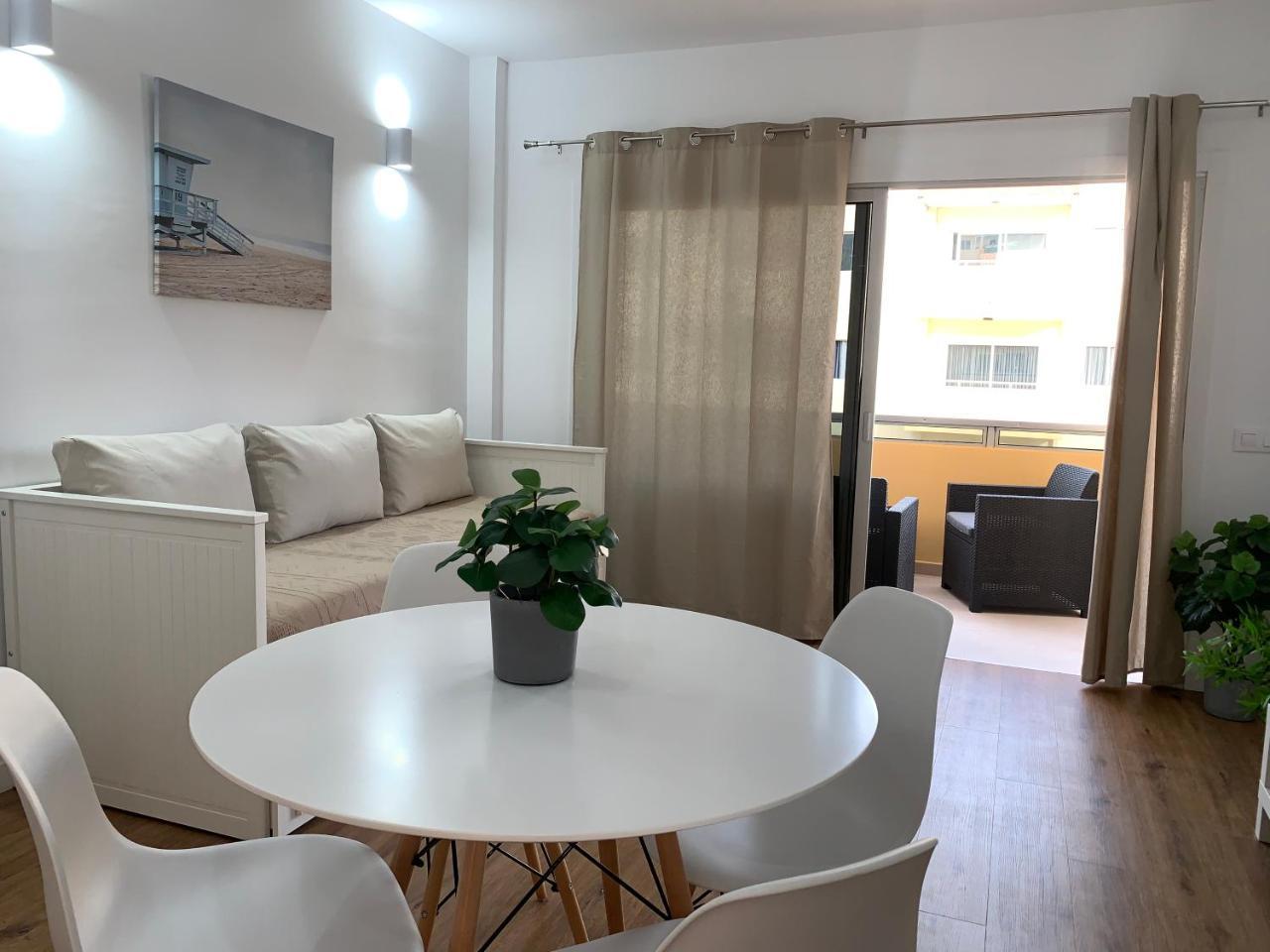 Fantastic Apartment. Los Cristianos. Free Wifi. 1