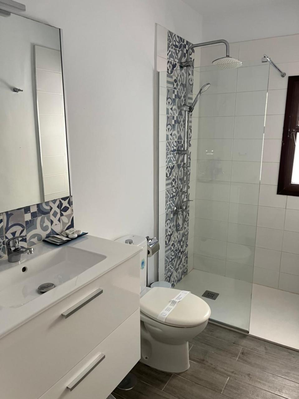 Cornelia´S Home 1a Playa 2